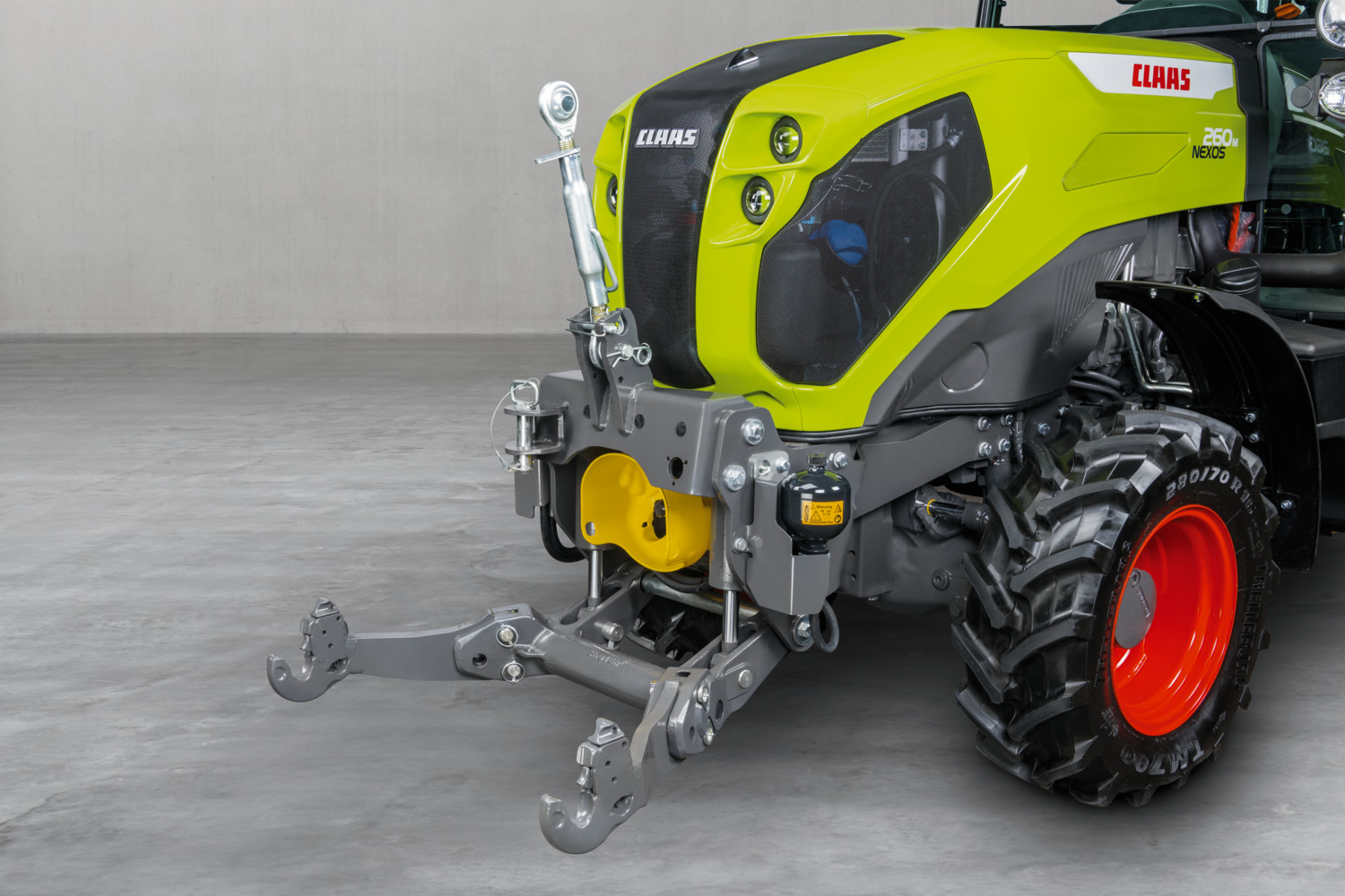 Трактор CLAAS NEXOS