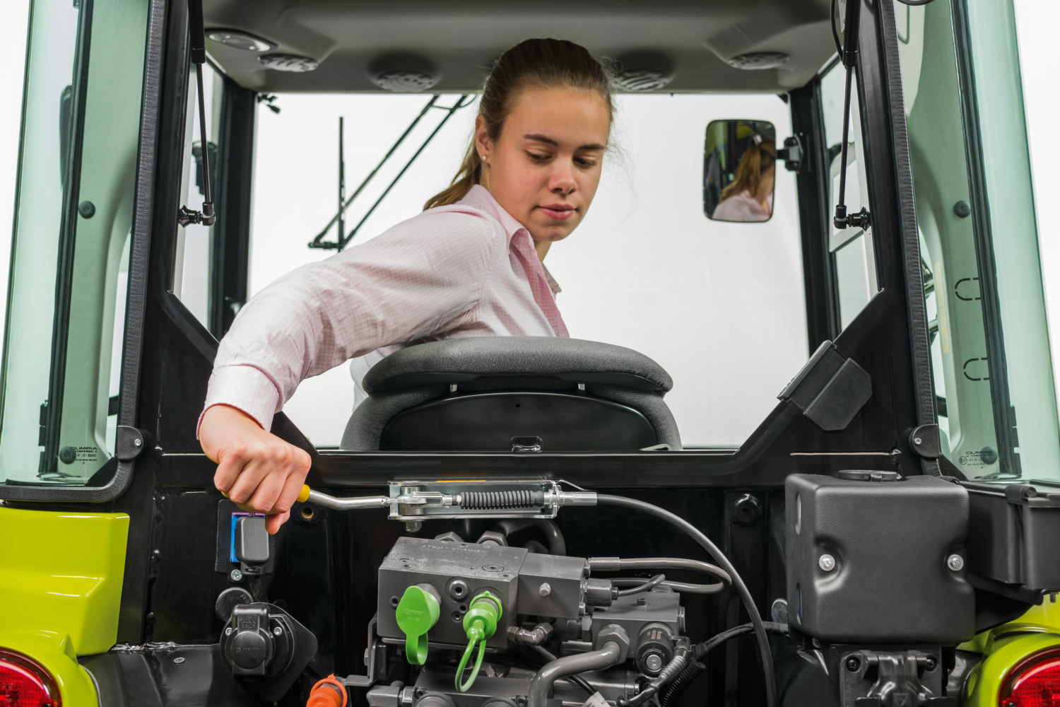 Трактор CLAAS NEXOS