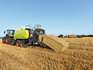 Прес-підбирач CLAAS QUADRANT